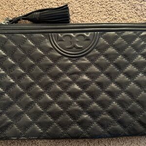 Tory Burch Fleming Clutch/Pouch